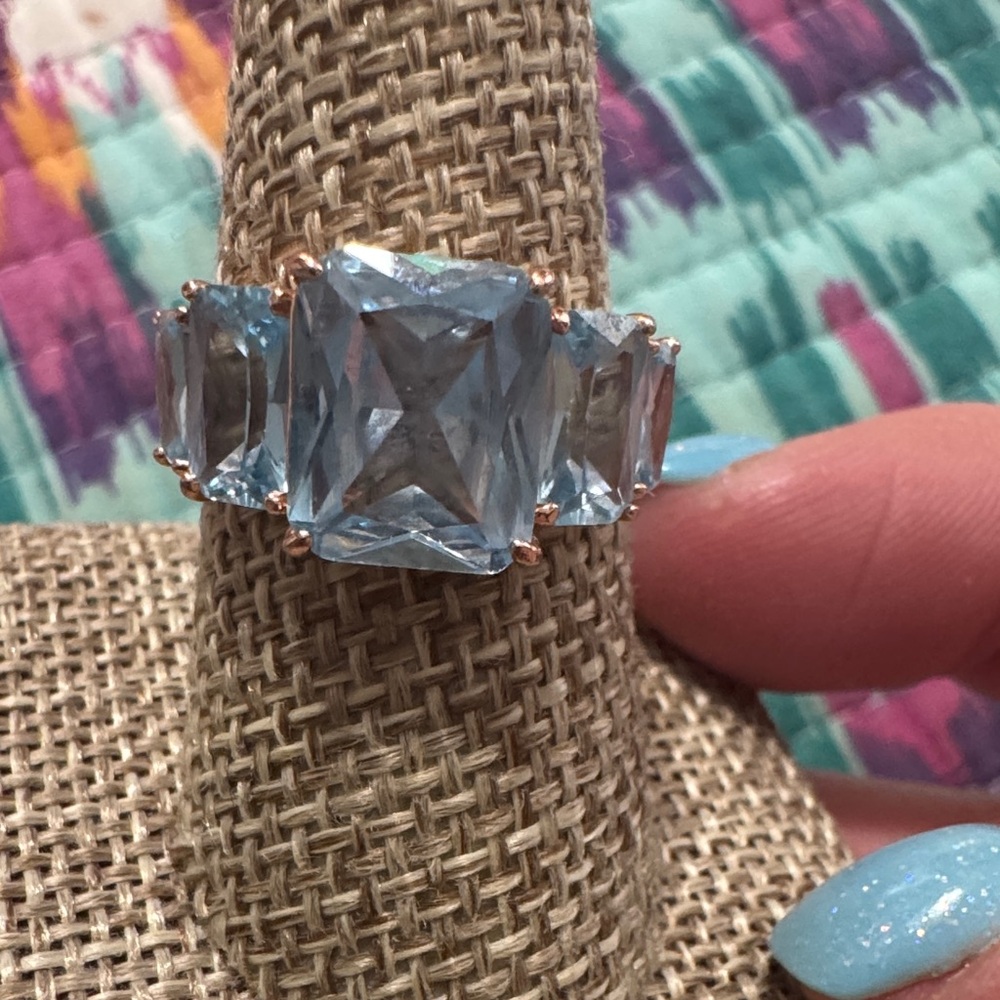 Bomb party  aquamarine cz on rose gold plate size 8 name
Is I’m THAT GIRL